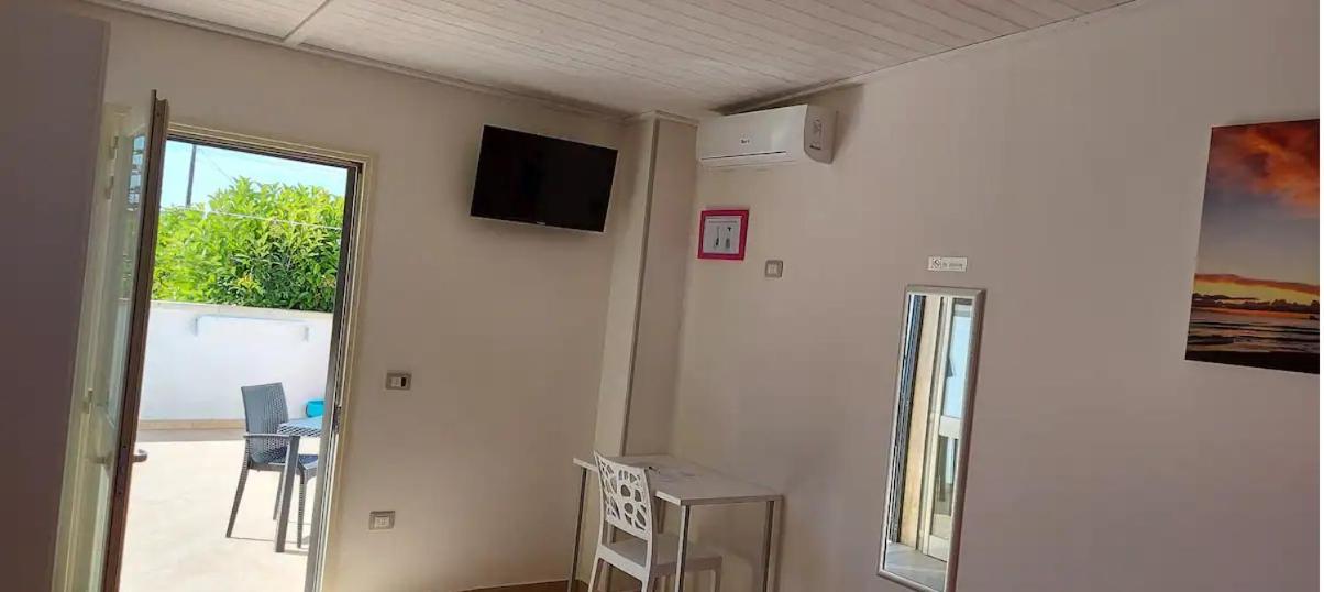 Briciola'S Rooms Porto Cesareo Exterior foto